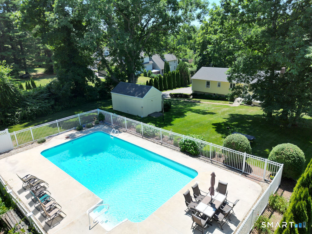 1451 Neipsic Road Glastonbury CT 06033