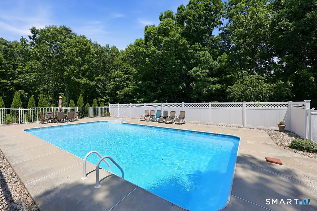 1451 Neipsic Road Glastonbury CT 06033