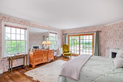 49 Great Ring Road Newtown CT 06482