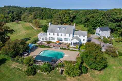 49 Great Ring Road Newtown CT 06482