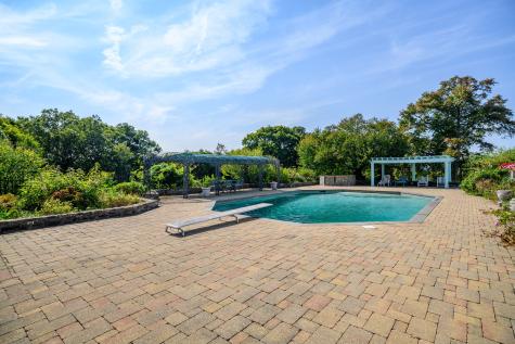 49 Great Ring Road Newtown CT 06482