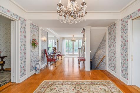 49 Great Ring Road Newtown CT 06482