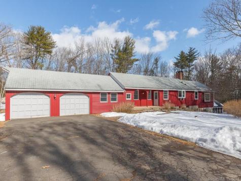 24 Woodhaven Drive Avon CT 06001