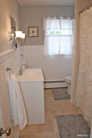 65 Prout Hill Road Middletown CT 06457