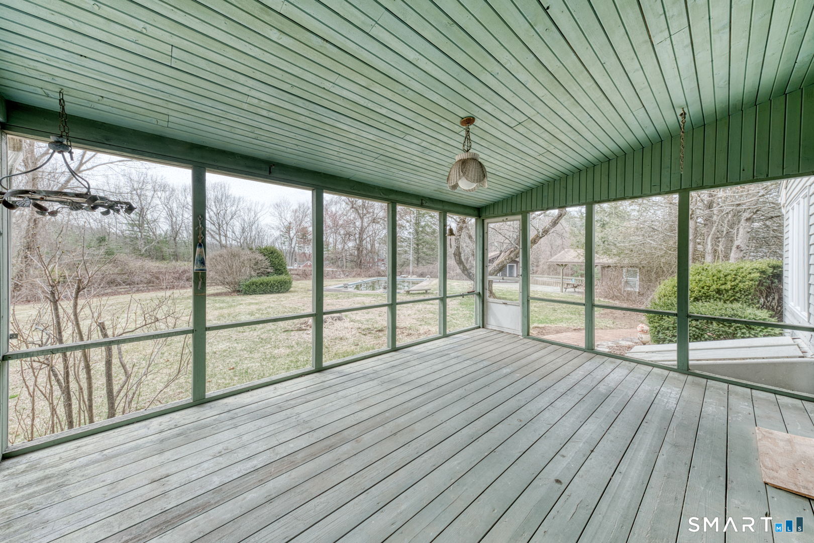879 Neipsic Road Glastonbury CT 06033