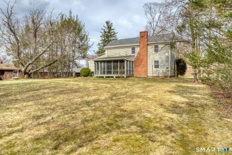 879 Neipsic Road Glastonbury CT 06033