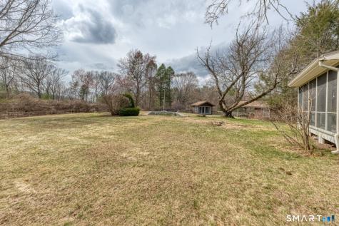 879 Neipsic Road Glastonbury CT 06033