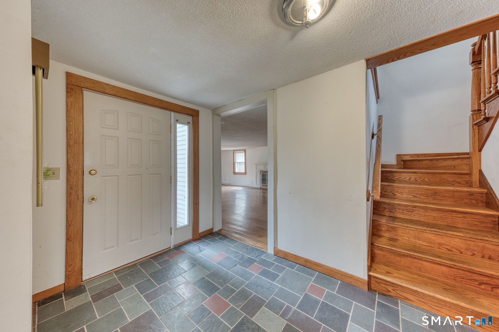 879 Neipsic Road Glastonbury CT 06033