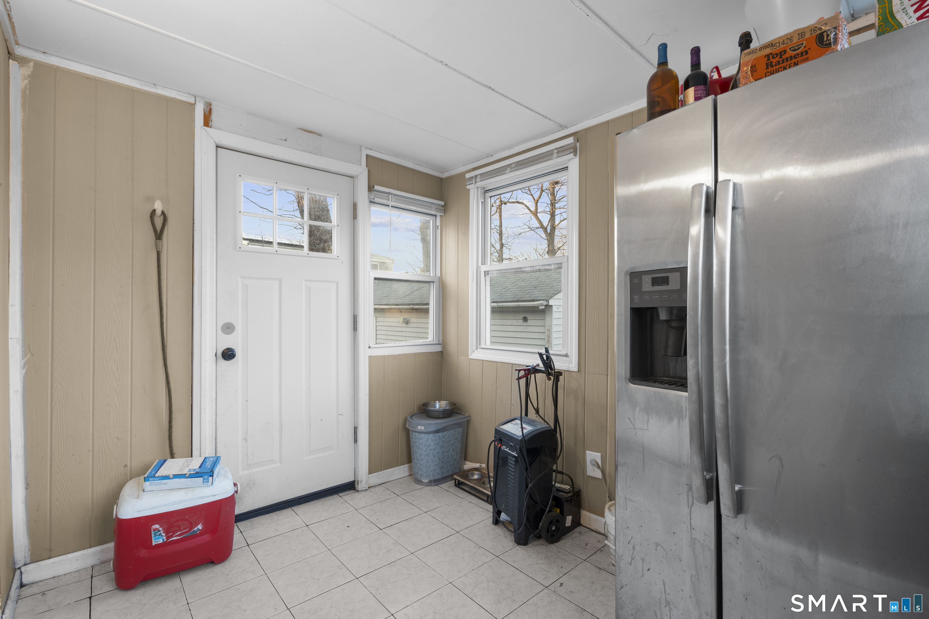 948 Wayne Street Bridgeport CT 06606
