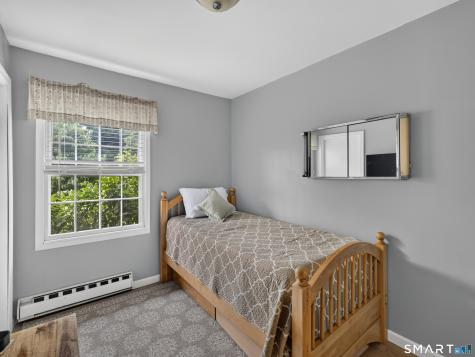 43 Upper Bartlett Road Waterford CT 06375