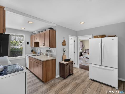 43 Upper Bartlett Road Waterford CT 06375