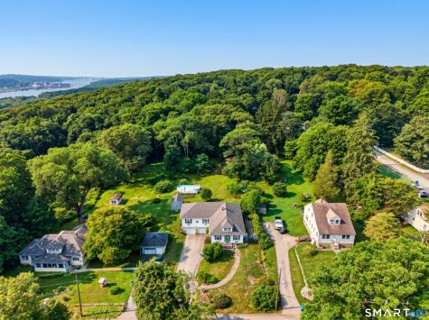 43 Upper Bartlett Road Waterford CT 06375