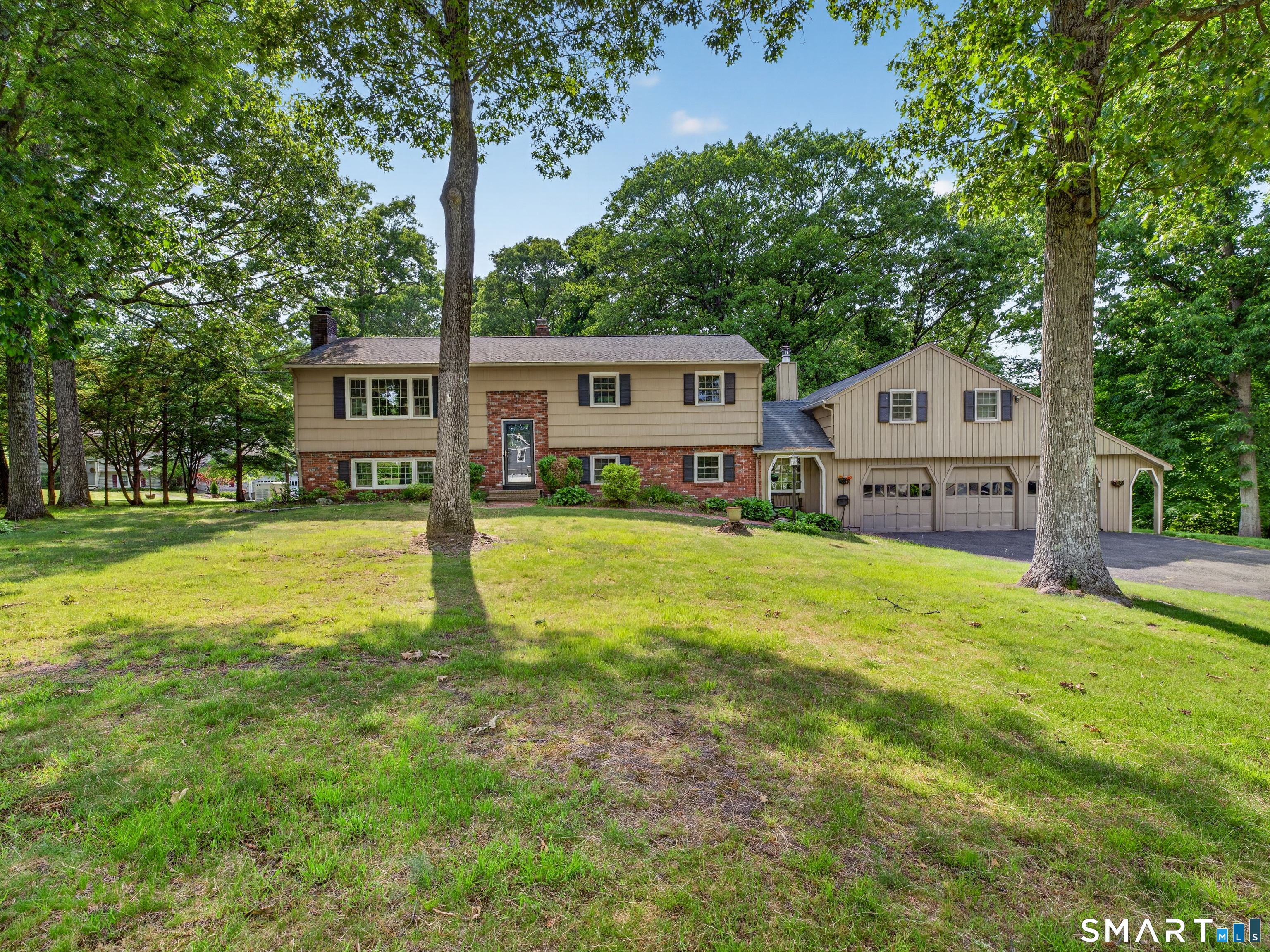 14 Hunters Ridge Road Shelton CT 06484