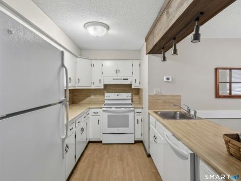 14 Hunters Ridge Road Shelton CT 06484