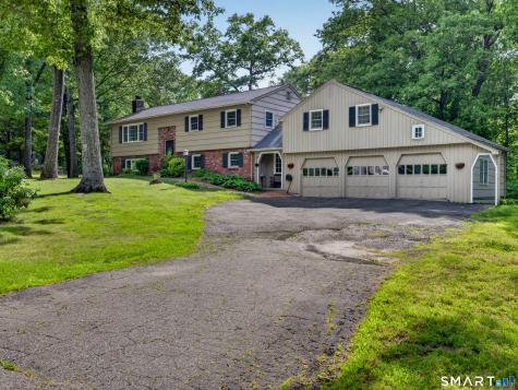 14 Hunters Ridge Road Shelton CT 06484