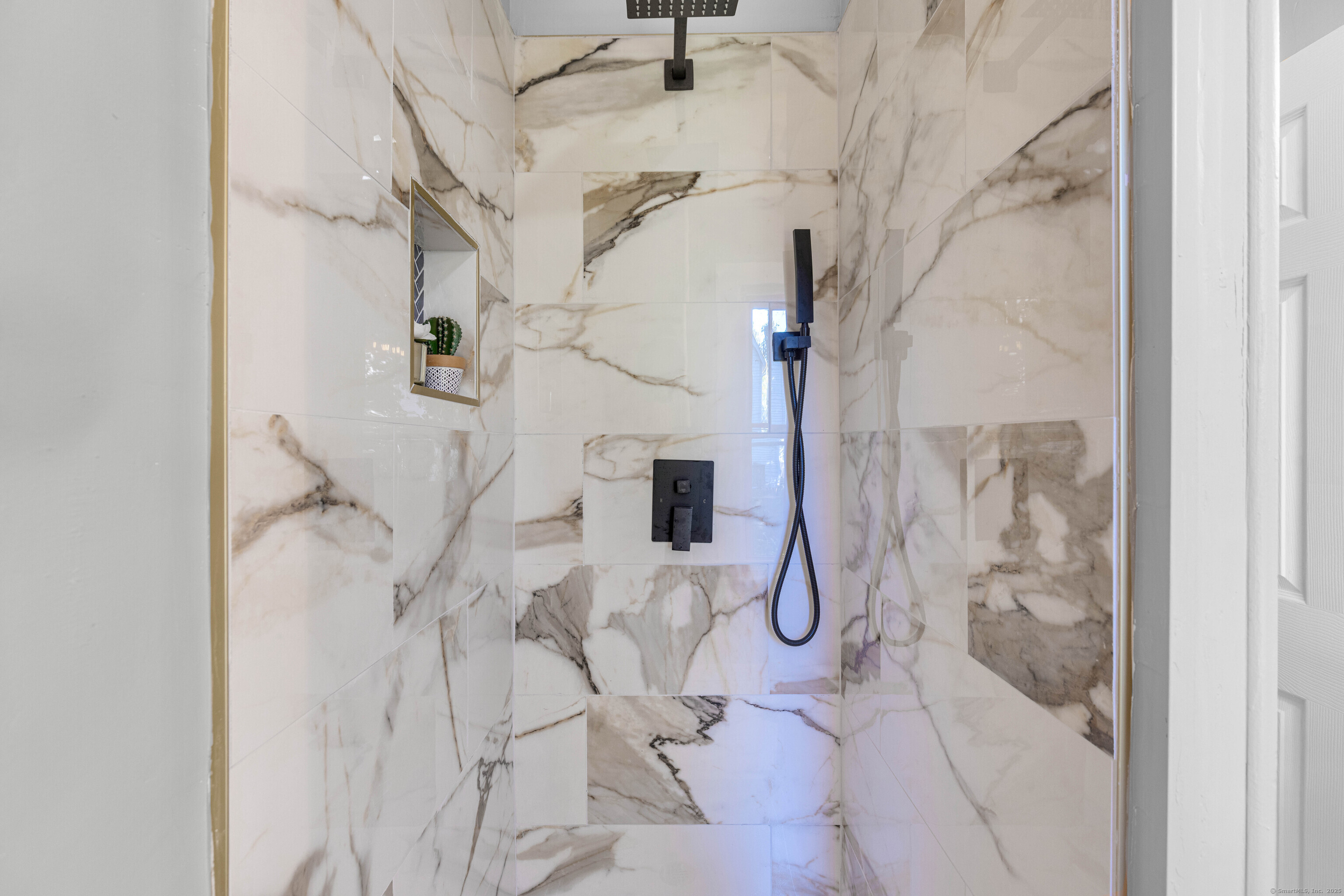 53 New King Street Enfield CT 06082