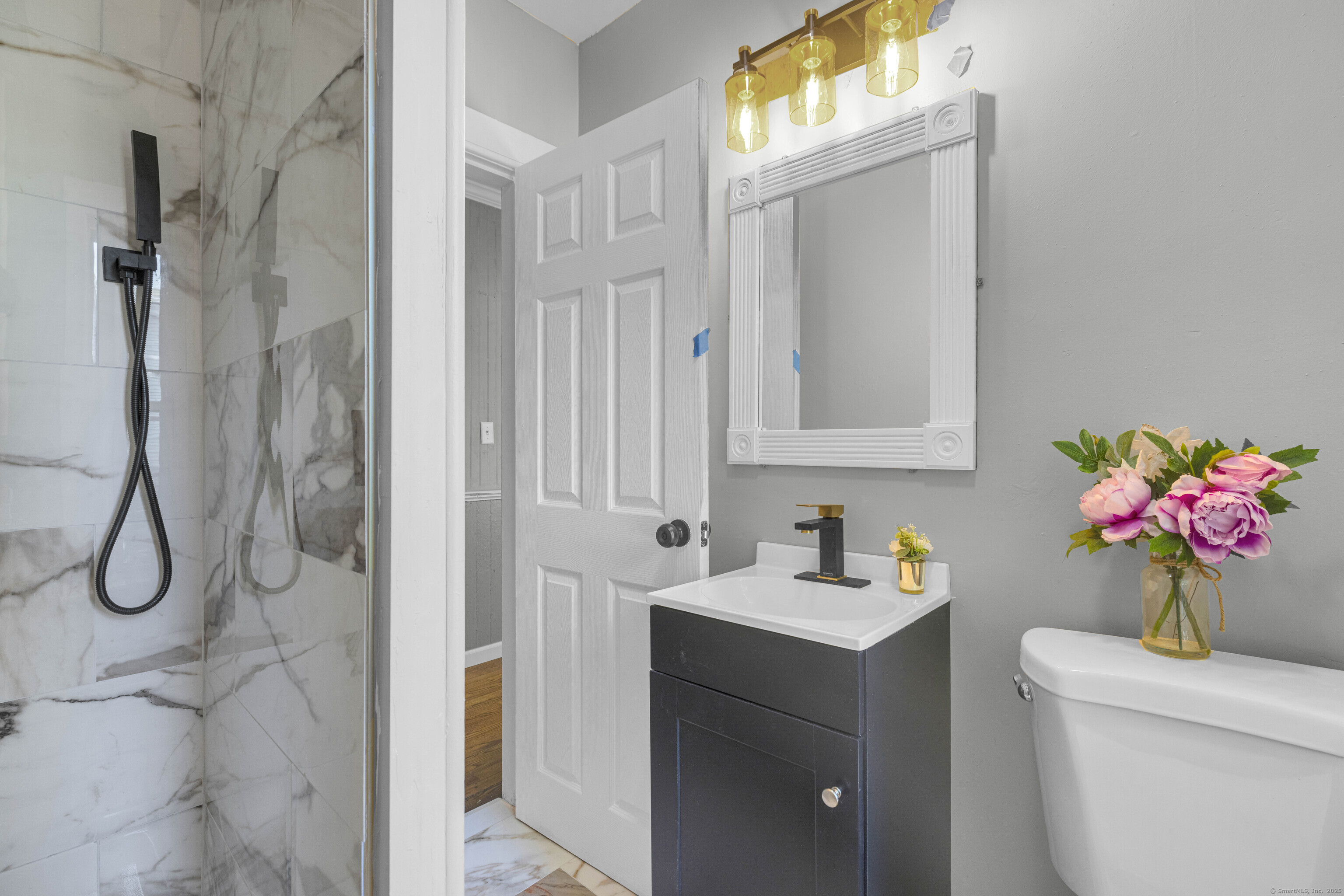 53 New King Street Enfield CT 06082