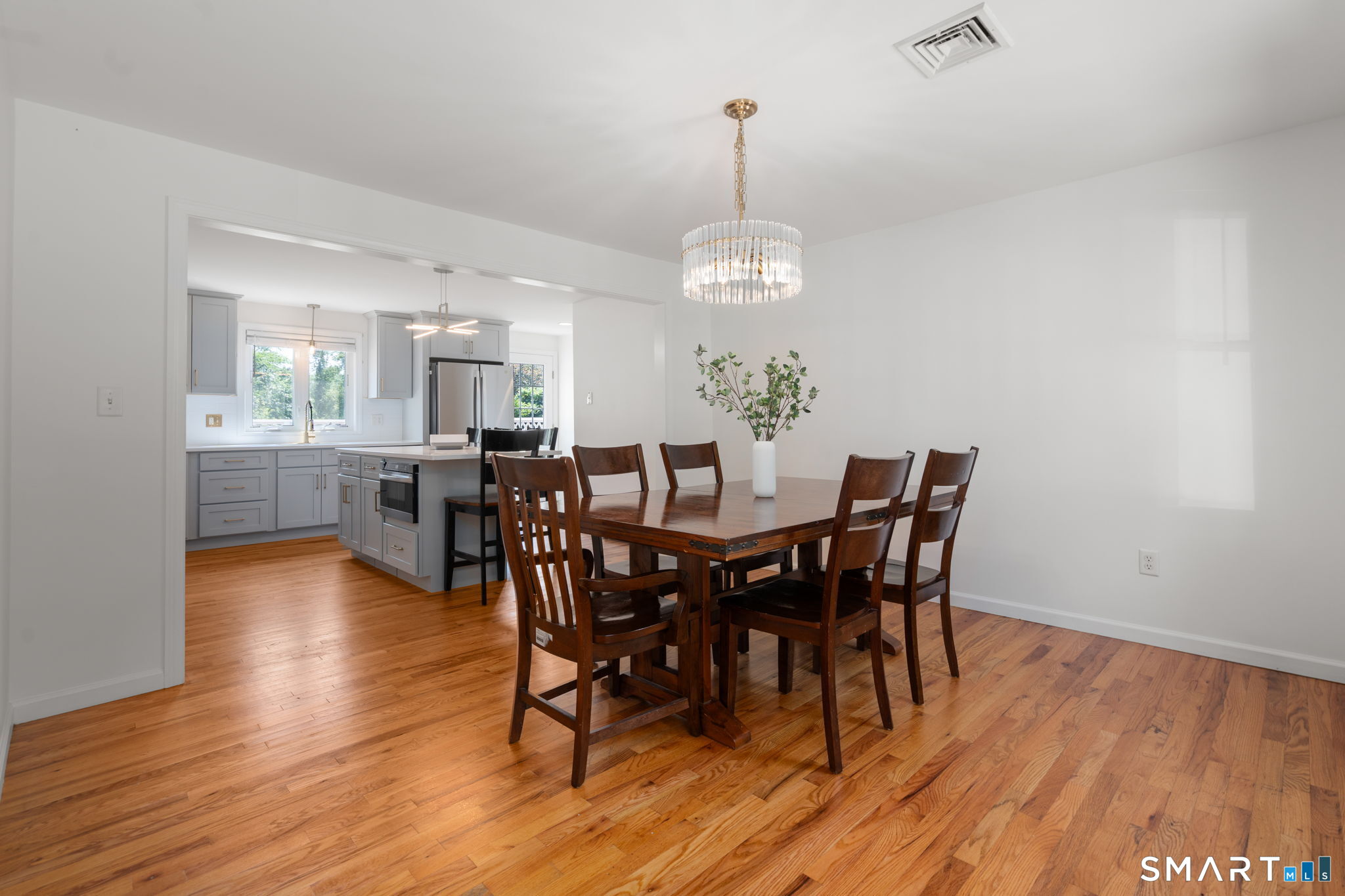 697 Governors Highway South Windsor CT 06074