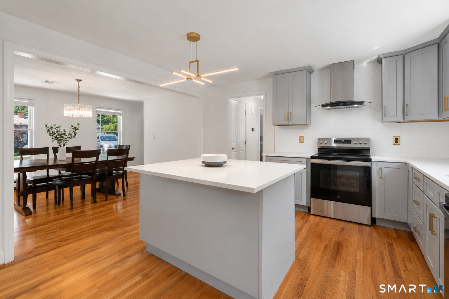 697 Governors Highway South Windsor CT 06074