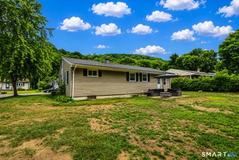198 Beacon Manor Road Naugatuck CT 06770