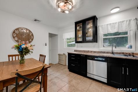 198 Beacon Manor Road Naugatuck CT 06770