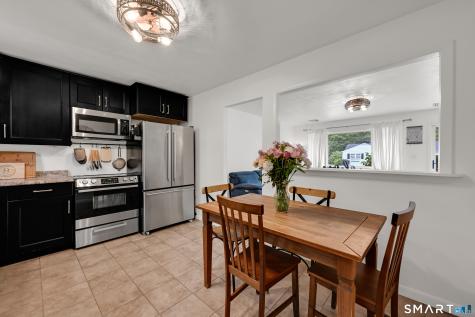 198 Beacon Manor Road Naugatuck CT 06770