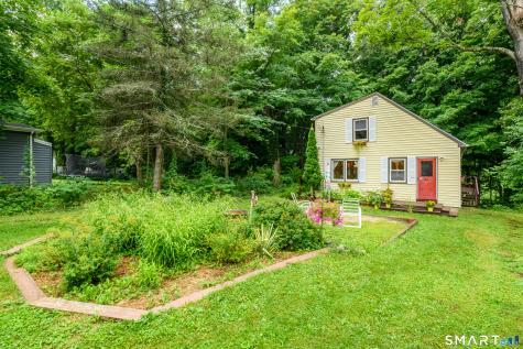 24 Yale Avenue Middlebury CT 06762