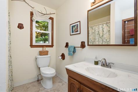 24 Yale Avenue Middlebury CT 06762
