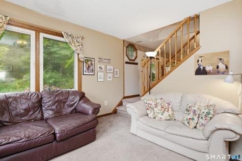 24 Yale Avenue Middlebury CT 06762