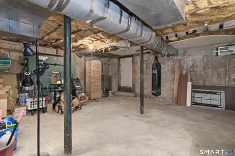24 Yale Avenue Middlebury CT 06762