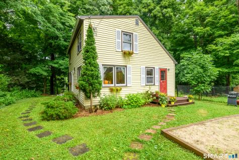 24 Yale Avenue Middlebury CT 06762