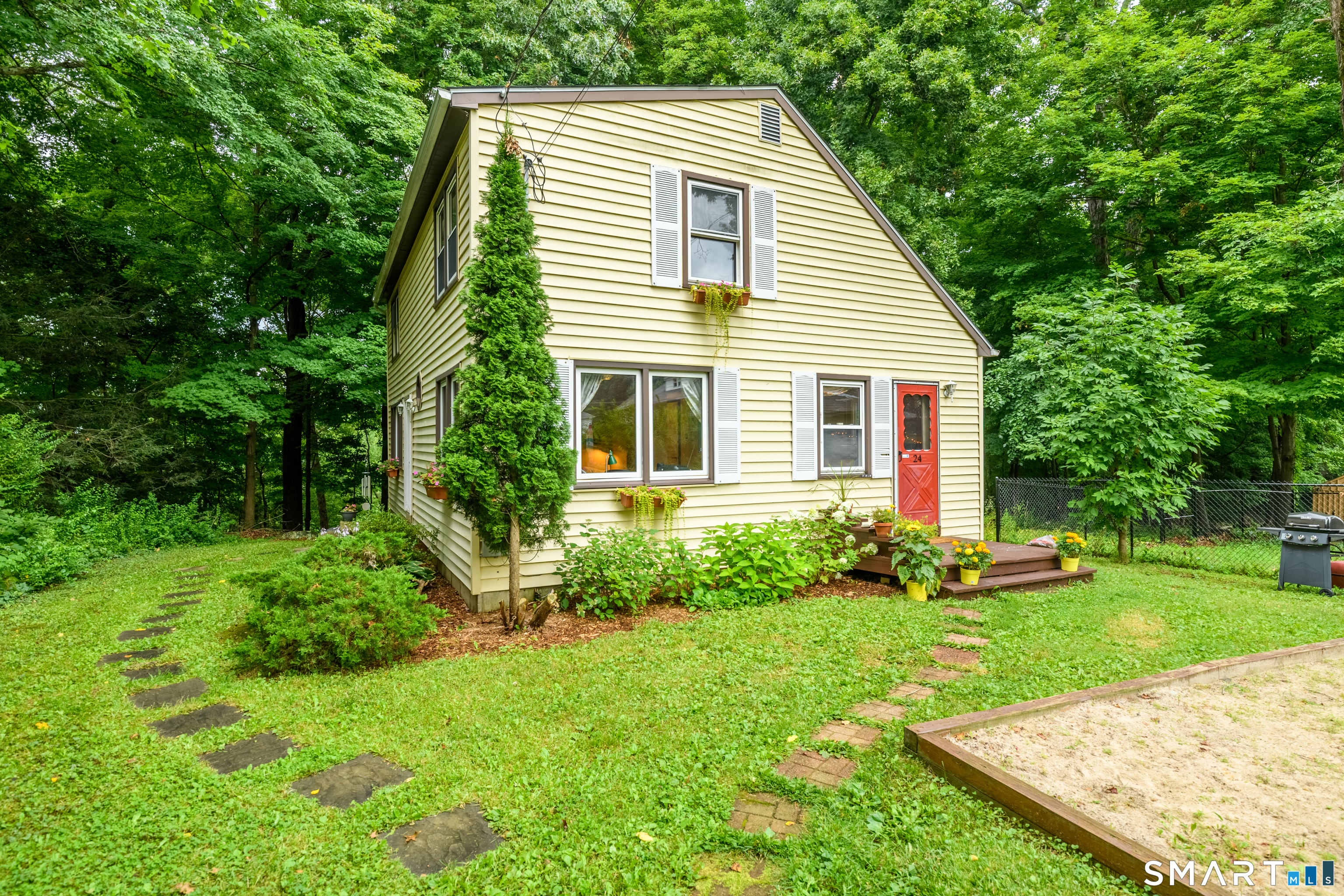 24 Yale Avenue Middlebury CT 06762