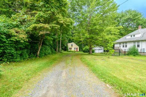 24 Yale Avenue Middlebury CT 06762