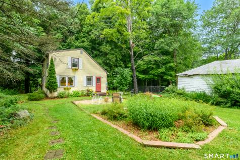 24 Yale Avenue Middlebury CT 06762