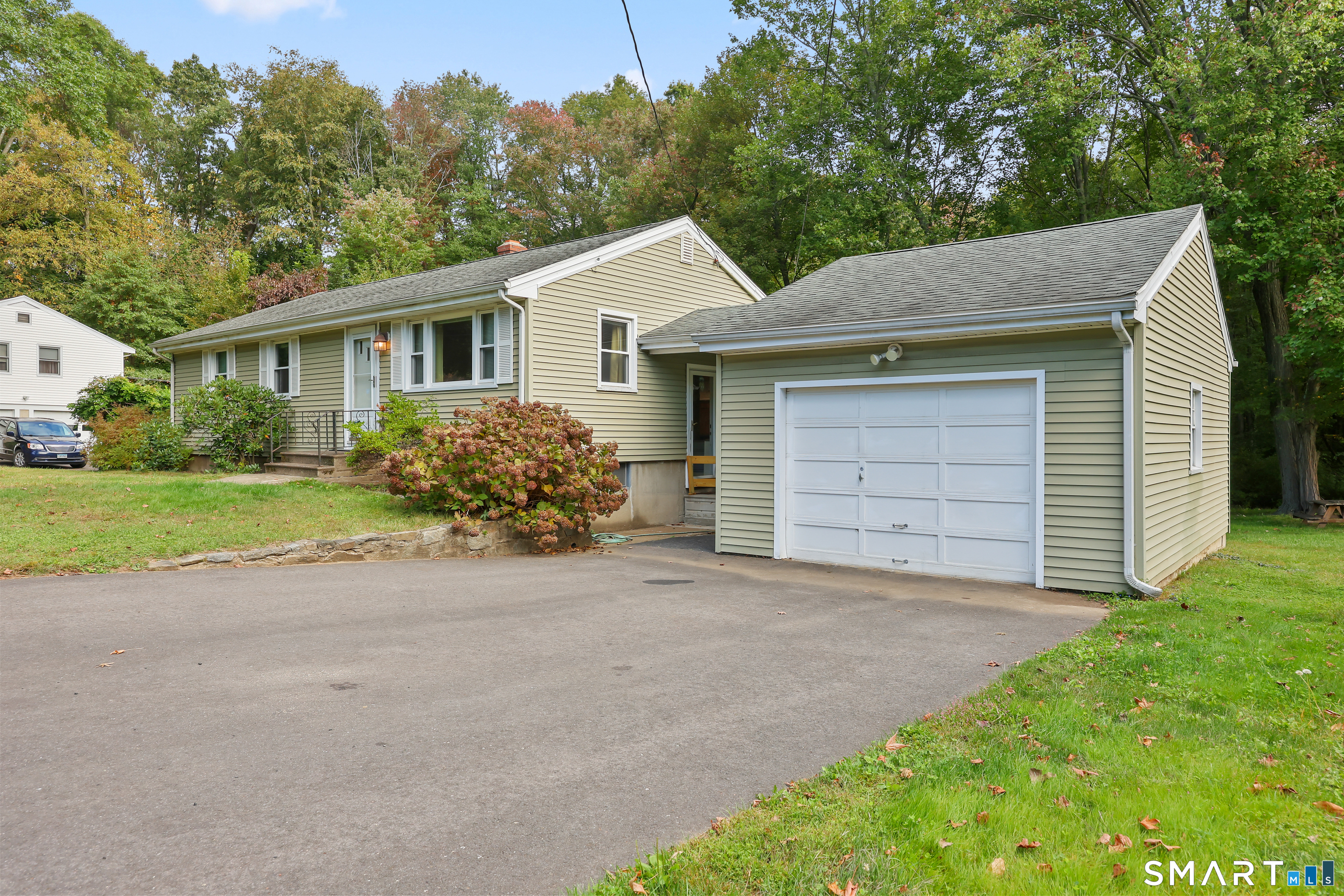 3770 Broadbridge Avenue Stratford CT 06614