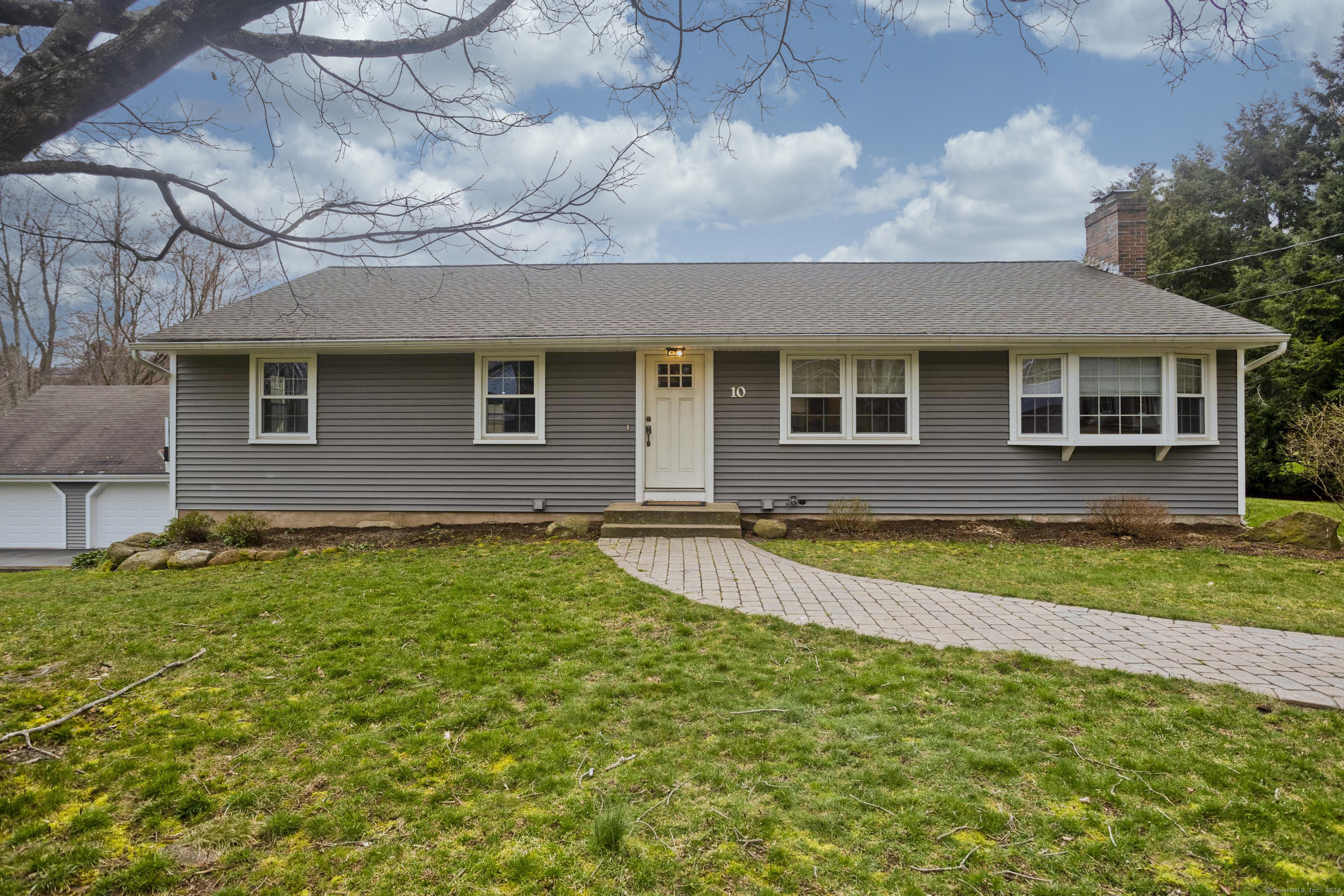 10 Olde Salem Drive Somers CT 06071