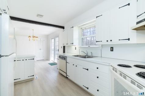 14 Ridgefield Road Wallingford CT 06492