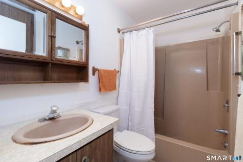14 Ridgefield Road Wallingford CT 06492