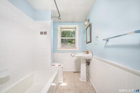 20 Geromin Drive Haddam CT 06441