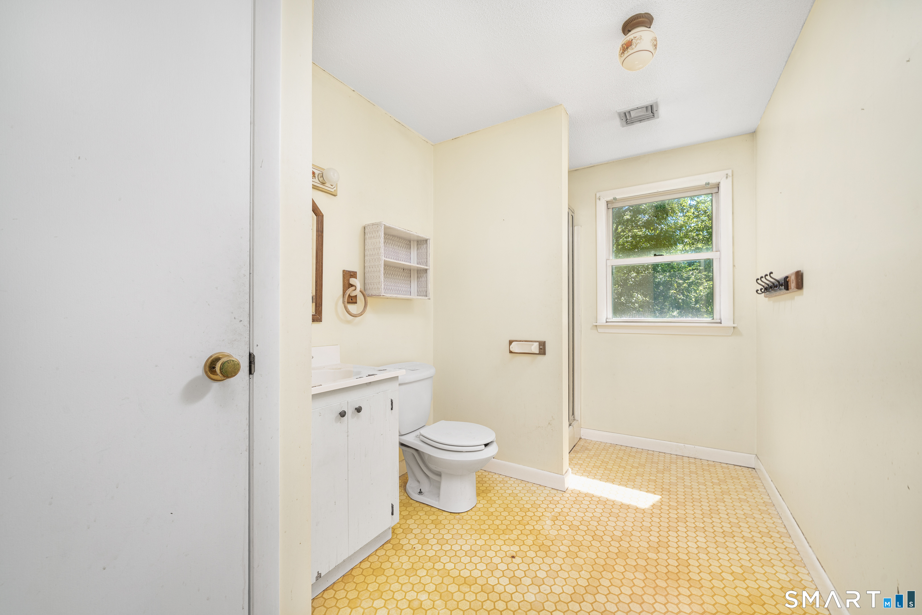 20 Geromin Drive Haddam CT 06441
