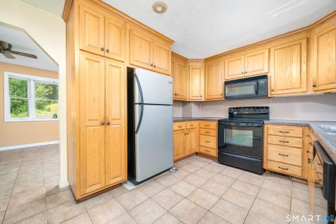 20 Geromin Drive Haddam CT 06441