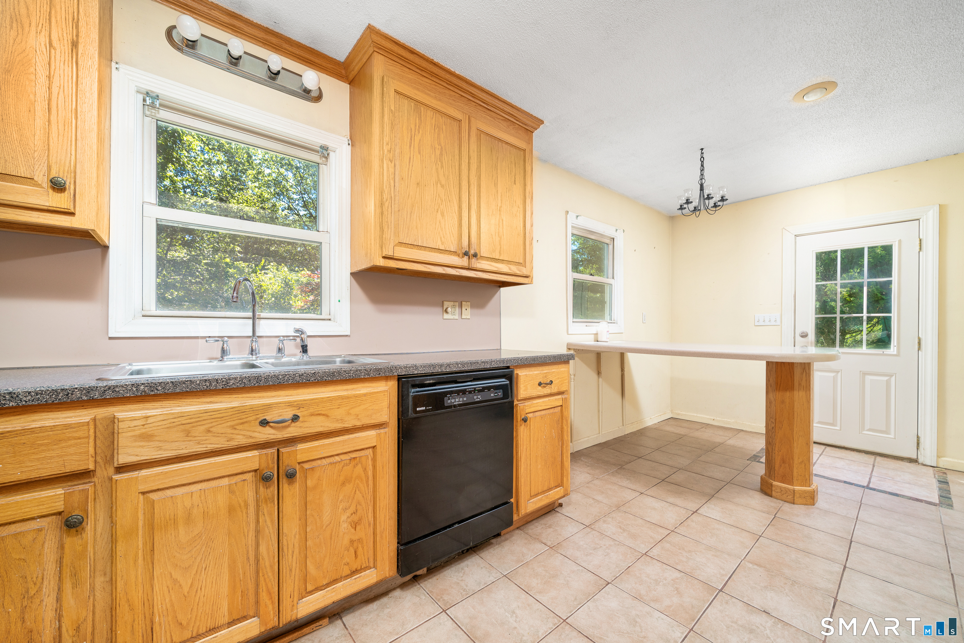 20 Geromin Drive Haddam CT 06441
