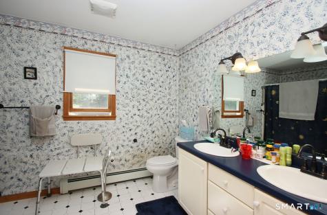 34 Sherry Lane New Milford CT 06776