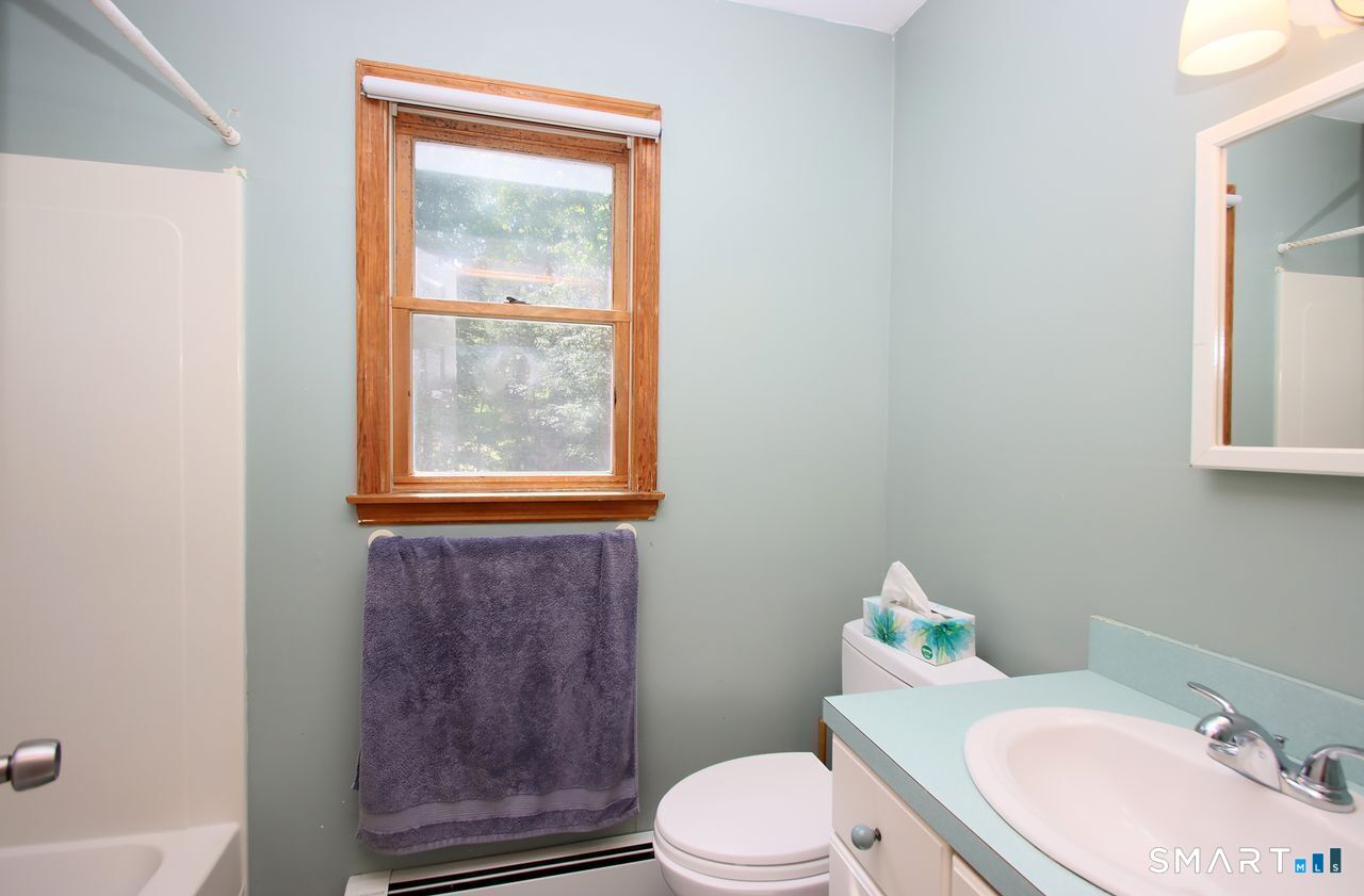 34 Sherry Lane New Milford CT 06776
