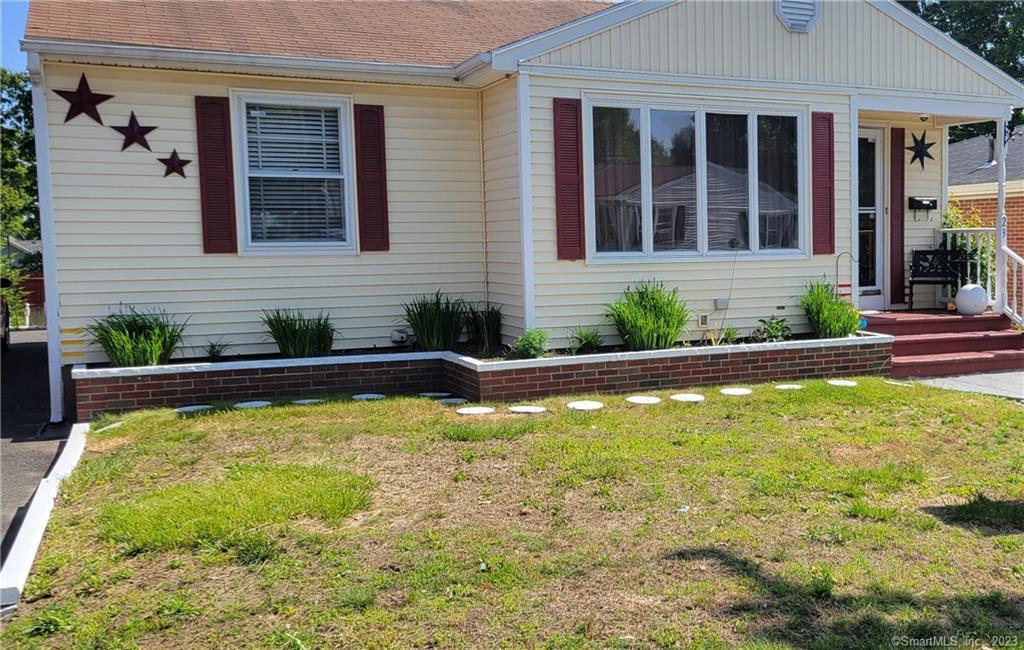 23 Byrneside Avenue Waterbury CT 06704