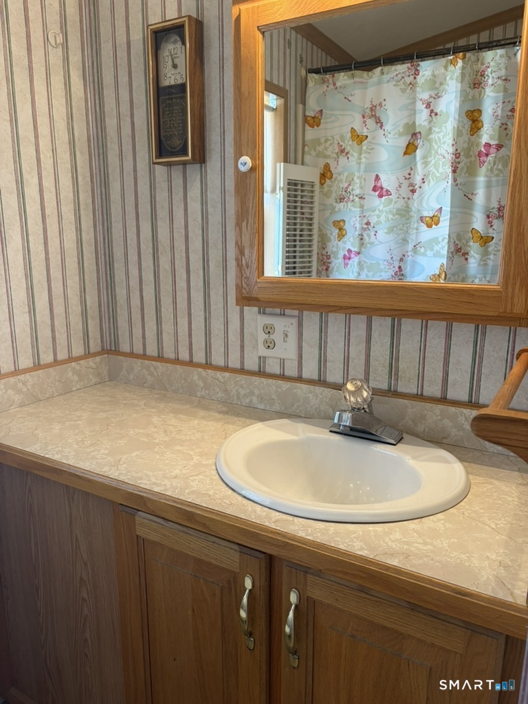 62 Fort Hill Road Groton CT 06340