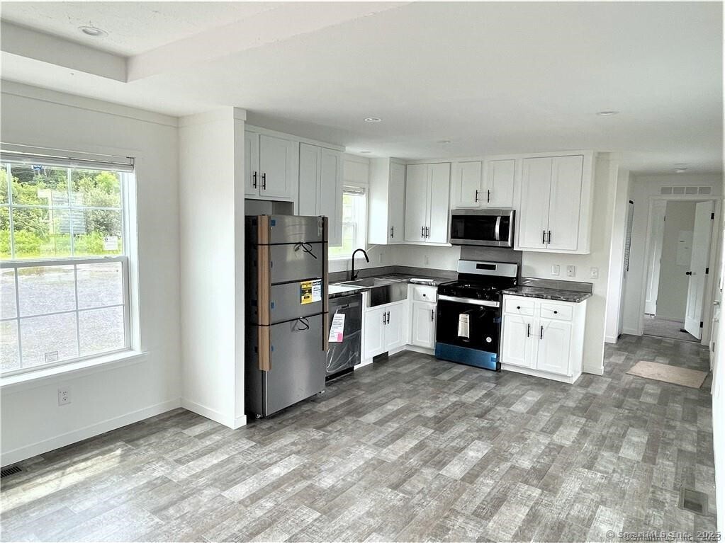 28 Barlow Drive Mansfield CT 06268