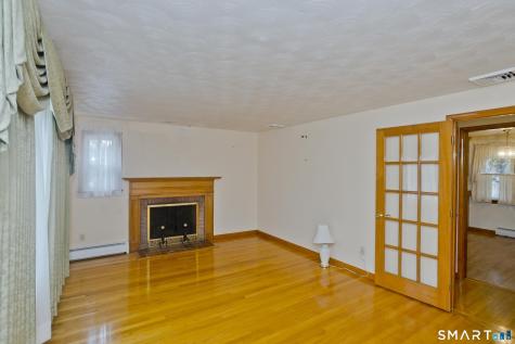 326 Elm Street Windsor Locks CT 06096
