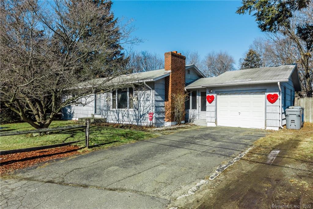 17 Hanson Place Plainville CT 06062