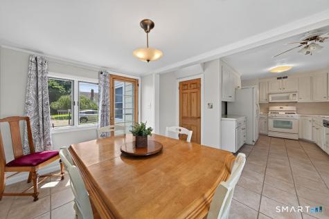 4 Mckinnel Court Branford CT 06405